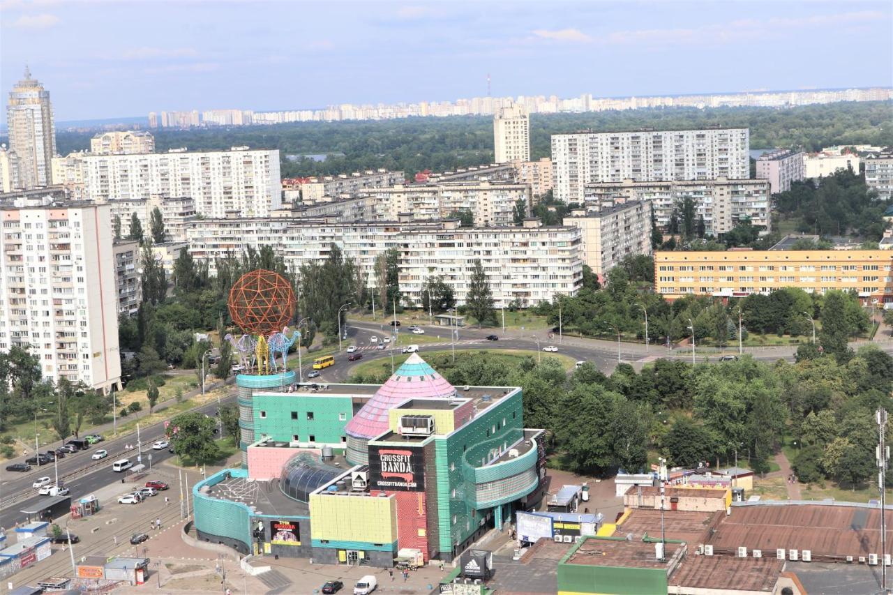 Элитные Апартаменты В Новом Доме На Оболони Kiev Luaran gambar