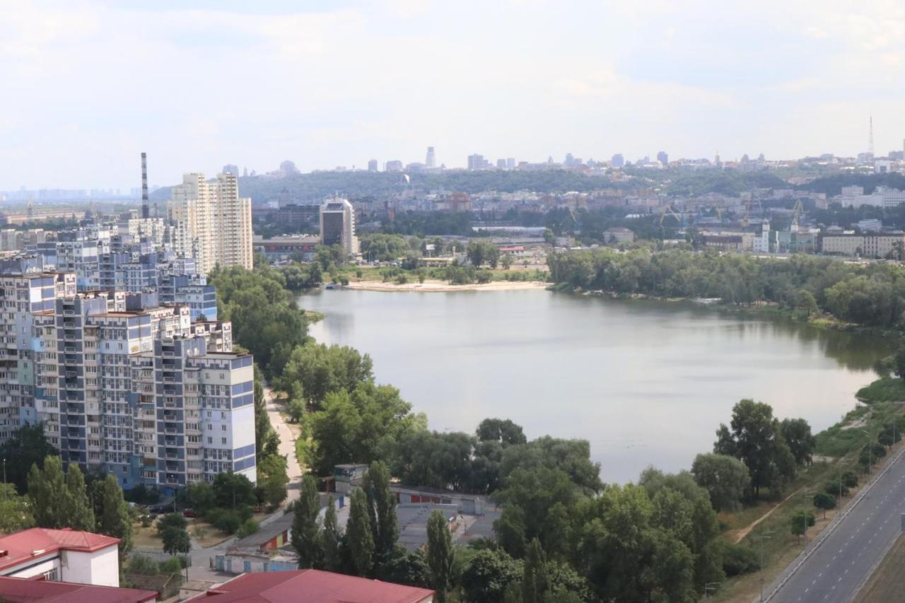 Элитные Апартаменты В Новом Доме На Оболони Kiev Luaran gambar